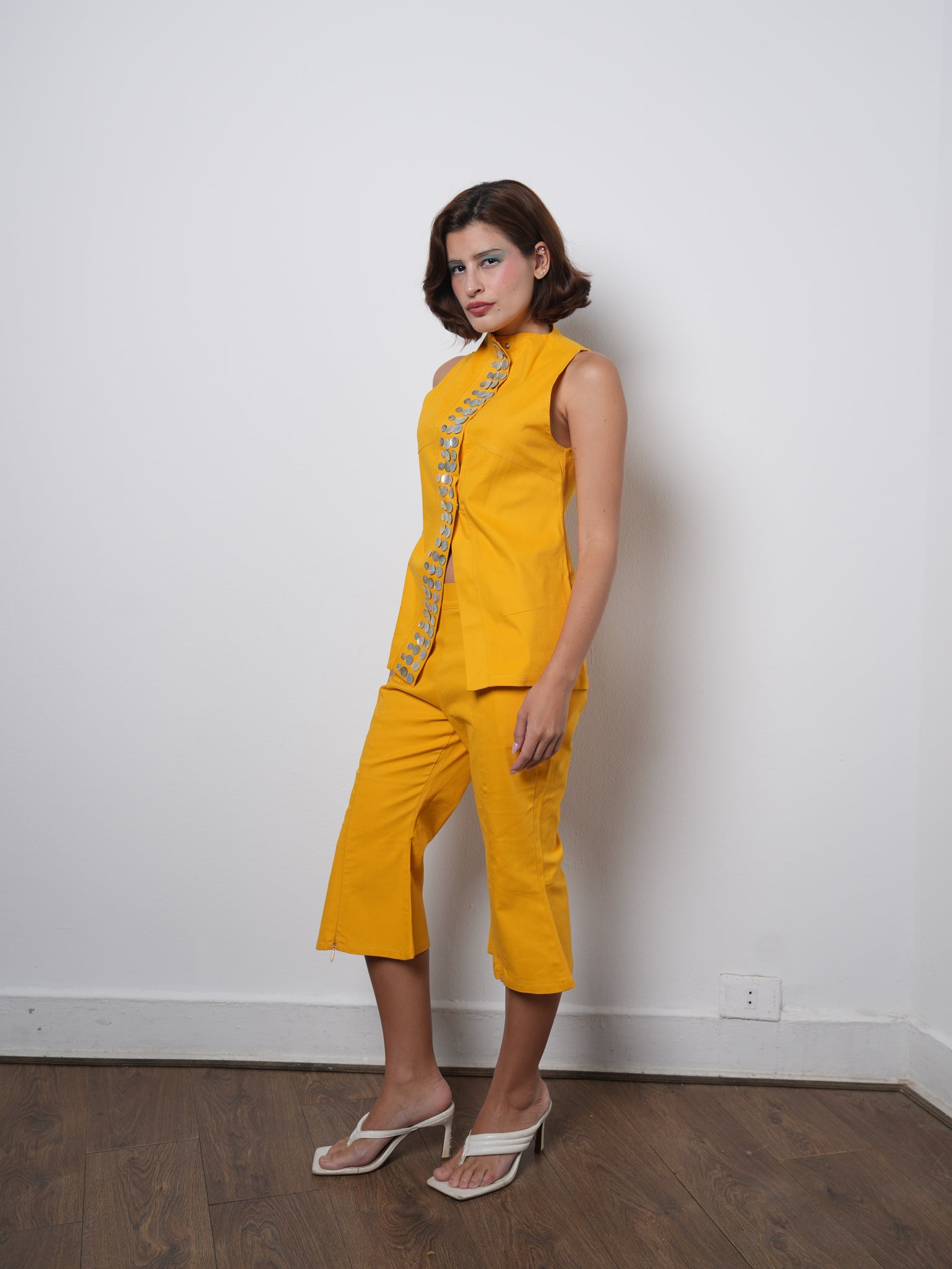 VEIL CAPRI MUSTARD YELLOW 001