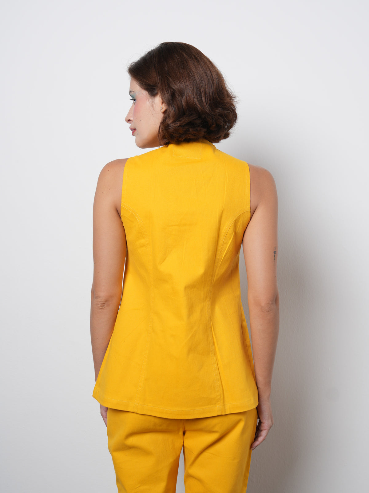 SHELL VEST MUSTARD YELLOW 001