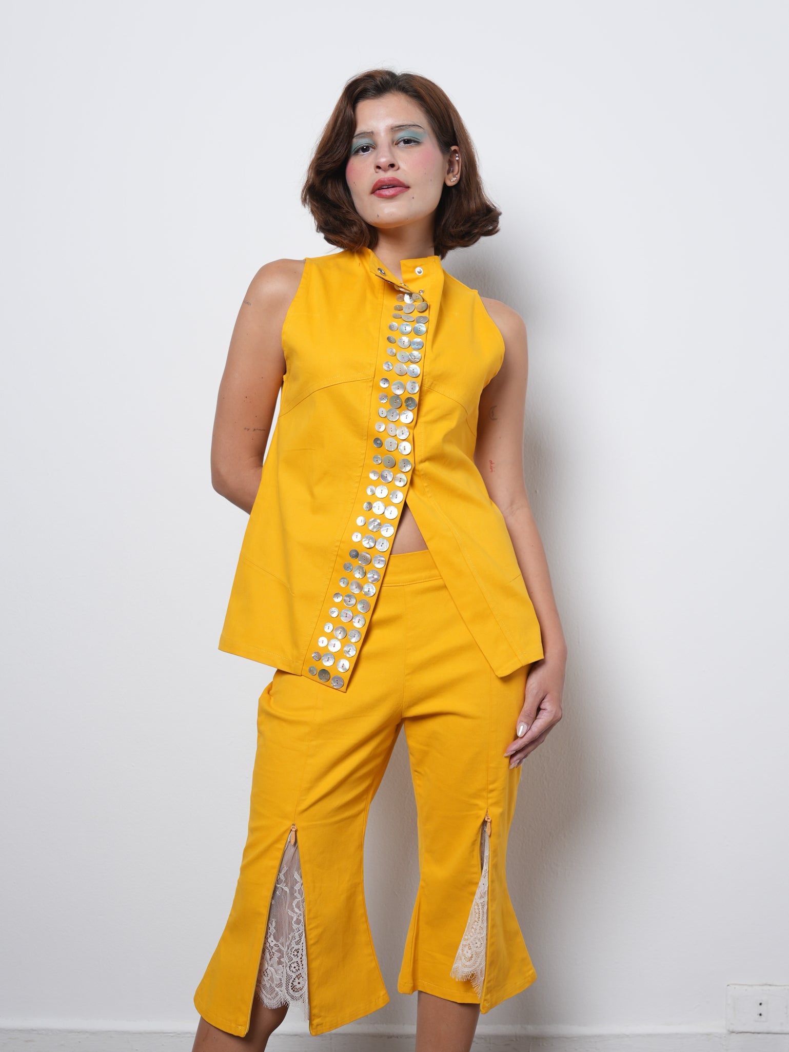 SHELL VEST MUSTARD YELLOW 001
