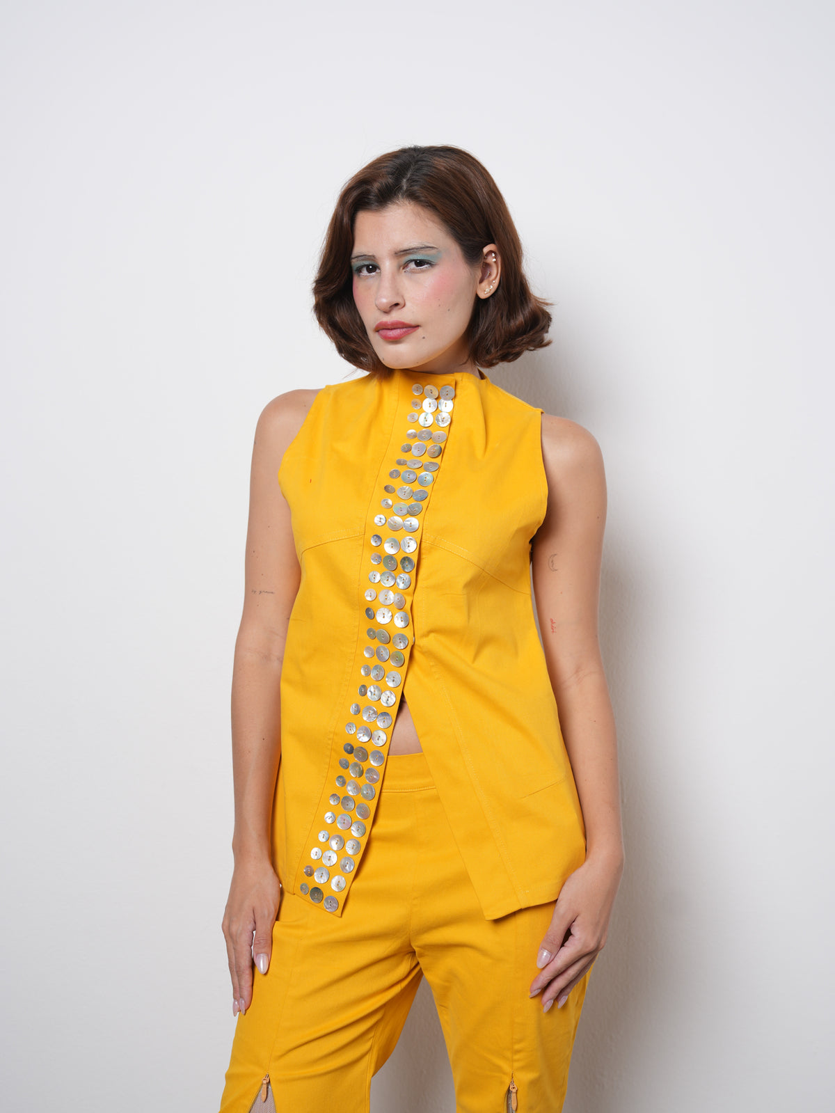 SHELL VEST MUSTARD YELLOW 001
