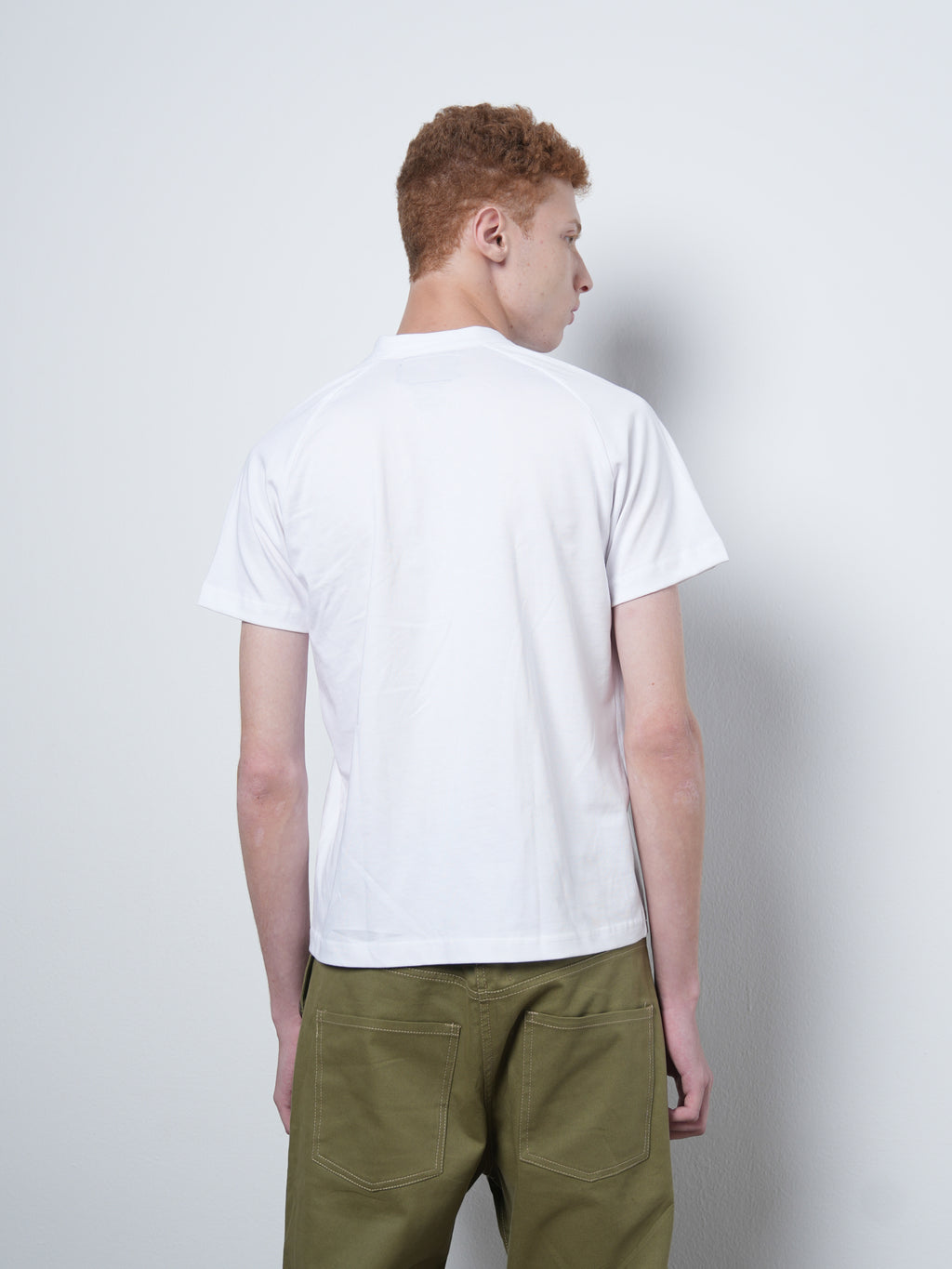 OPEN COLLAR TEE WHITE 001