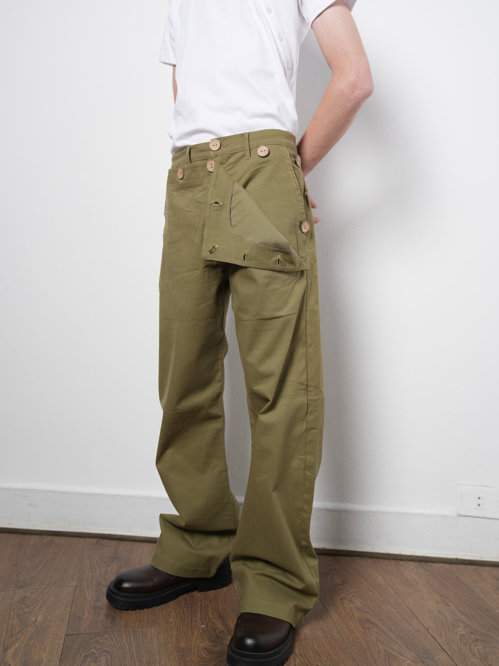 FLARE PANTS KHAKI GREEN 001